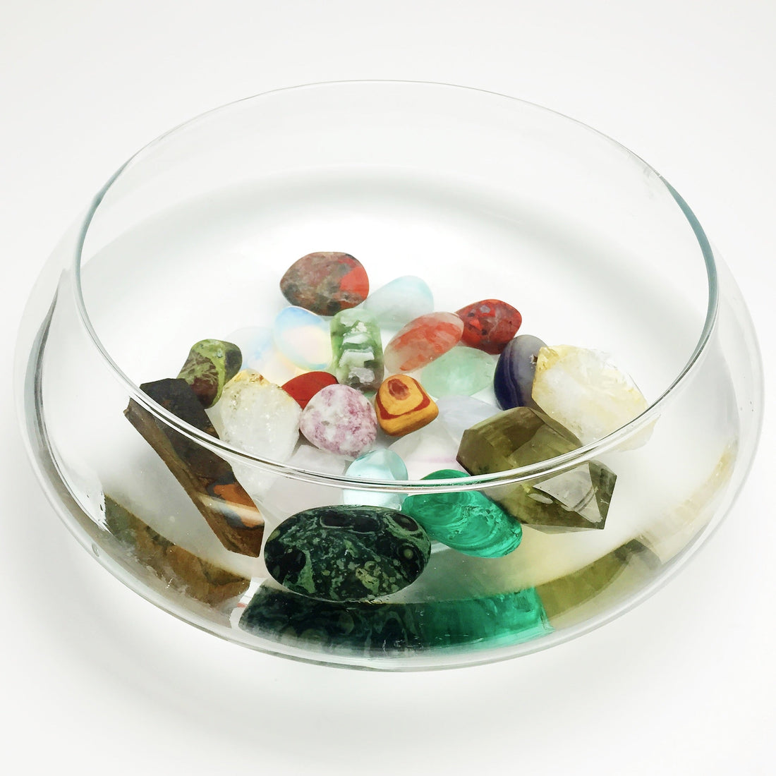 How To Cleanse and Charge Crystals